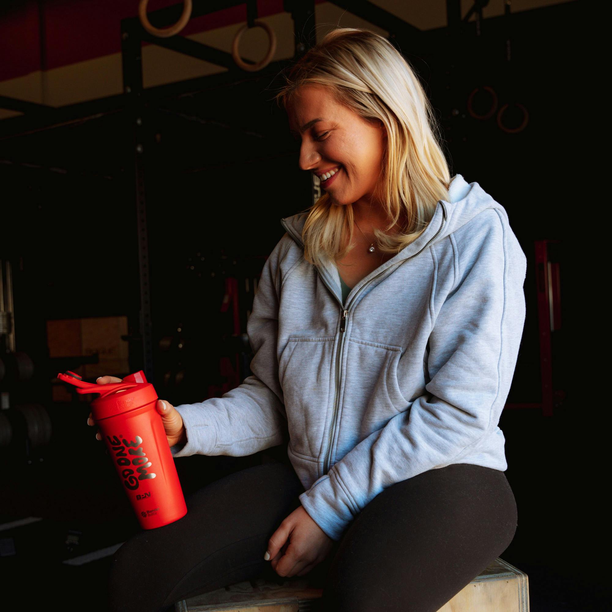 Insulated Shaker Bottle / Red Go One More 20oz